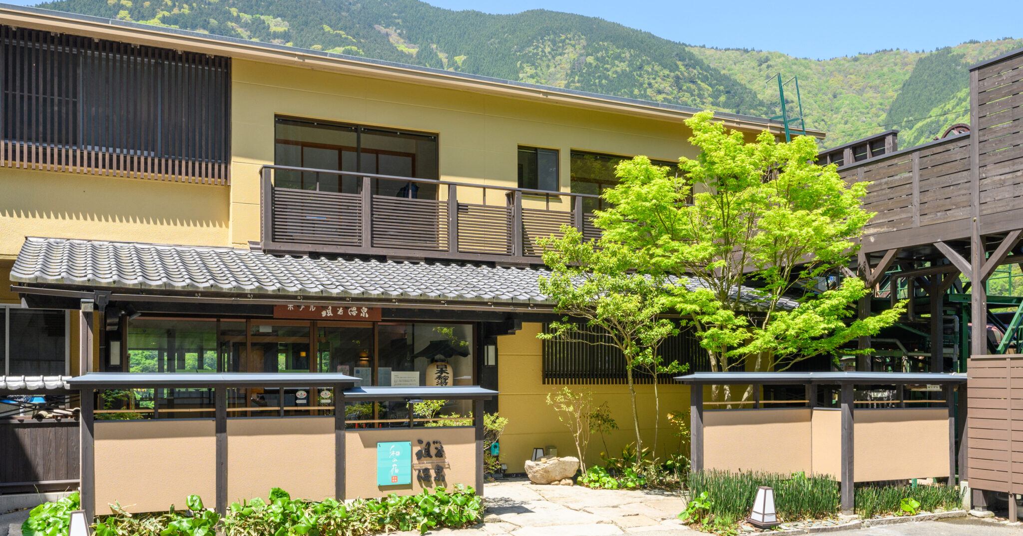 和の宿 ホテル祖谷温泉（渓谷の湯・せせらぎの湯・やまぎりの湯） 新緑✕ホテル