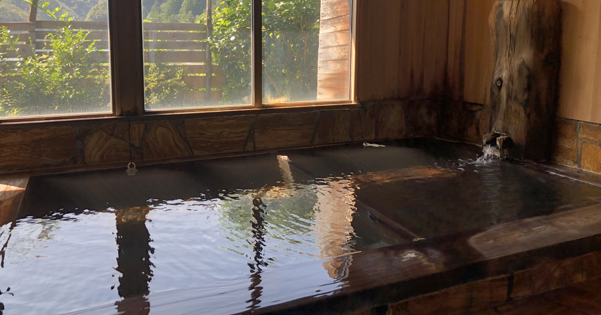 写真：奈良田温泉 白根館